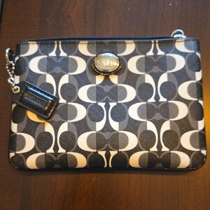 Coach Monochrome Signature Pouch